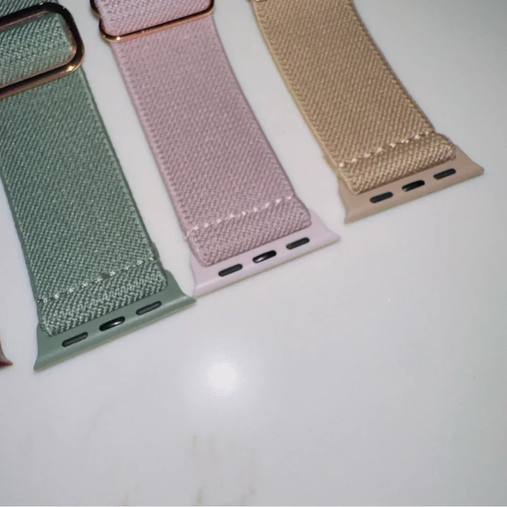 6 Stylish Stretchy apple Watch Bands 🆕 - Picture 2 of 3